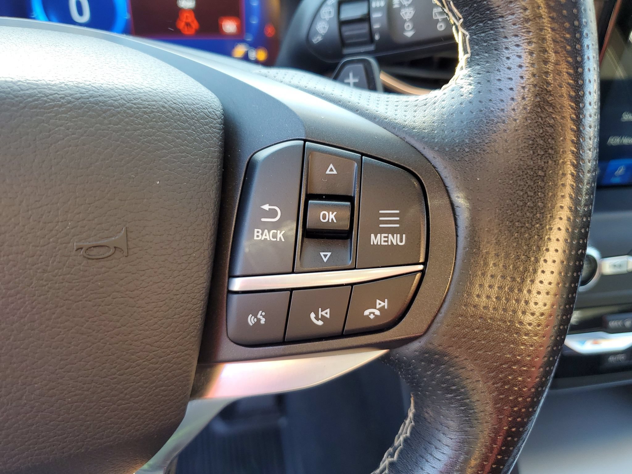 Used 2020 Ford Explorer ST w/ ST High-Performance Pack AWD/4WD image 23