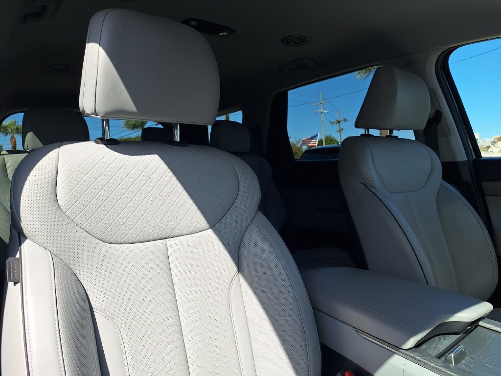 Used 2025 Hyundai Palisade SEL FWD image 30