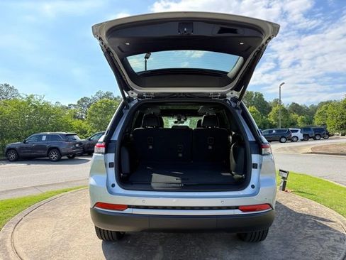 New 2026 Jeep Grand Cherokee Limited AWD/4WD image 30
