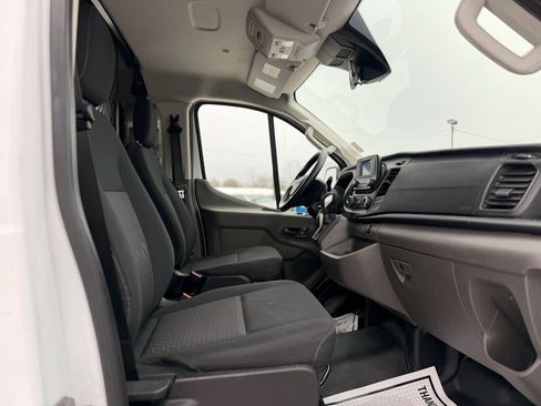 Used 2023 Ford Transit 250 Low Roof AWD w/ Exterior Upgrade Package image 21