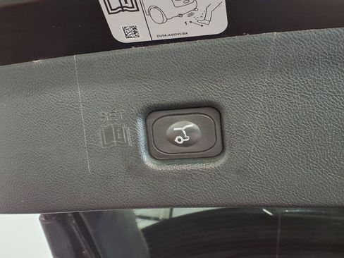 Used 2019 Lincoln Nautilus Reserve image 7