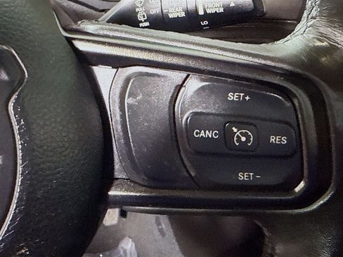 Used 2019 Jeep Wrangler Unlimited Sport S image 15