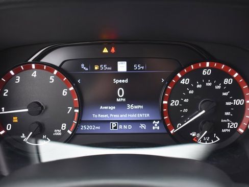 Used 2024 Nissan Frontier PRO-4X w/ Technology Package image 21