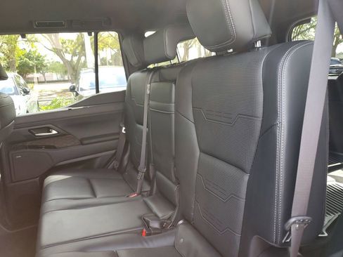 Used 2024 Lexus GX 550 550 Luxury w/ Accessory Package (31) image 12