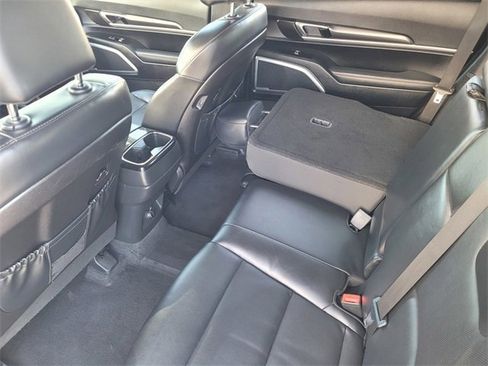 Used 2024 Kia Telluride LX image 8