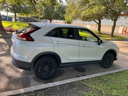 Used 2023 Mitsubishi Eclipse Cross LE AWD/4WD image 6
