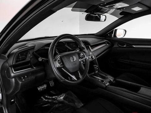 Used 2021 Honda Civic Sport image 2