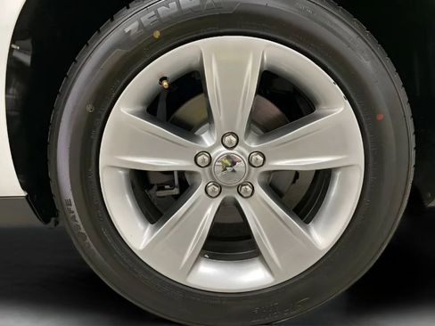 Used 2021 Dodge Challenger SXT RWD image 27