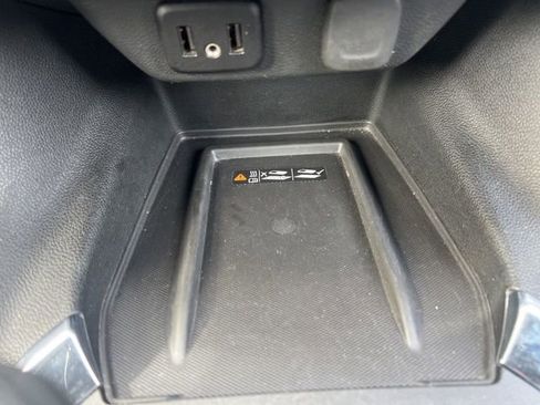 Certified 2023 Chevrolet Traverse LT image 28