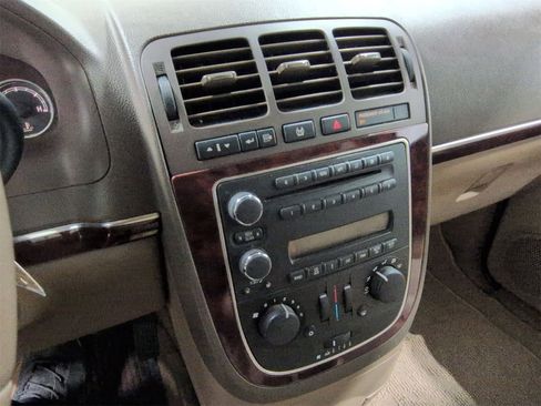 Used 2005 Buick Terraza CX image 27