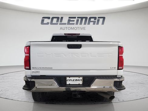 Used 2024 Chevrolet Silverado 2500 LTZ w/ LTZ Convenience Package image 4