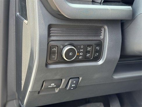 New 2025 Ford F350 Platinum image 19