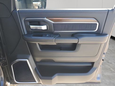 Used 2024 RAM 2500 Laramie w/ Safety Group image 13