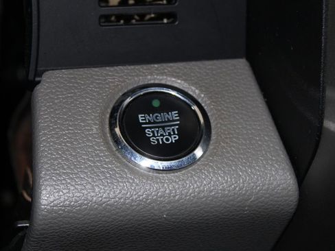 Used 2018 Ford F150 Lariat image 26