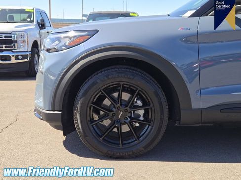 Certified 2025 Ford Explorer ST-Line RWD image 5