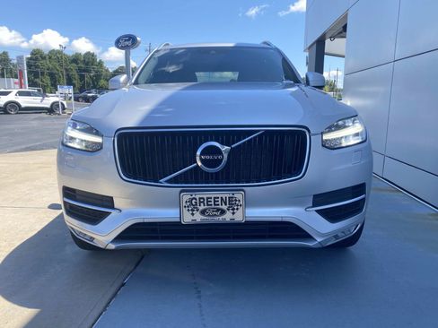 Used 2018 Volvo XC90 T6 Momentum w/ Momentum Plus Package AWD/4WD image 12