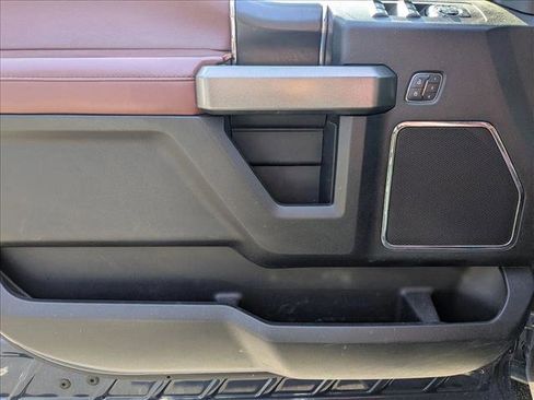 Used 2018 Ford F150 Platinum w/ Equipment Group 701A Luxury image 9