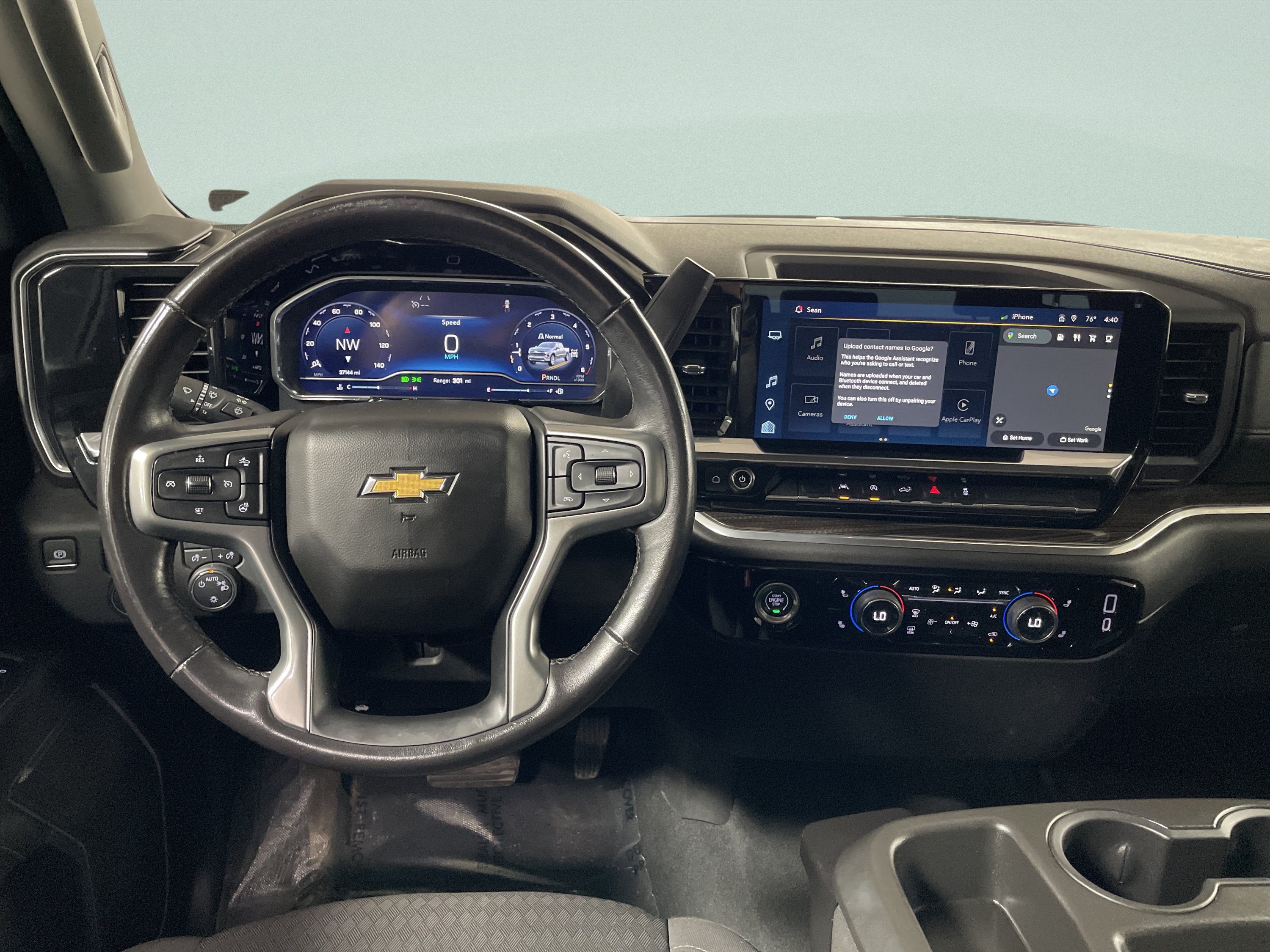 Used 2022 Chevrolet Silverado 1500 LT AWD/4WD image 17