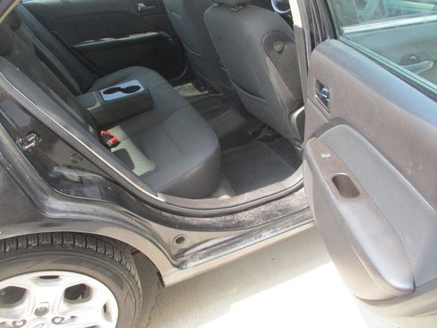 Used 2010 Ford Fusion SE FWD image 21