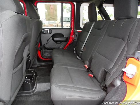 Used 2019 Jeep Wrangler Unlimited Sport S AWD/4WD image 14