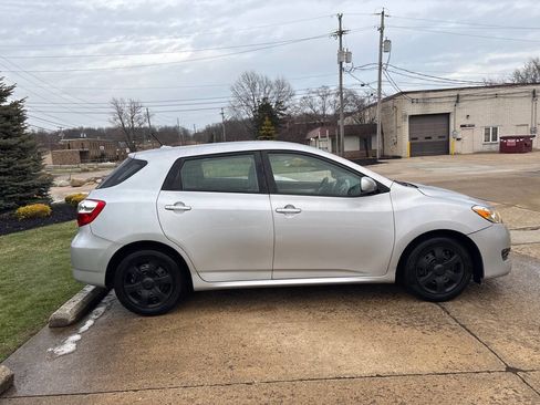 Used 2009 Toyota Matrix image 8