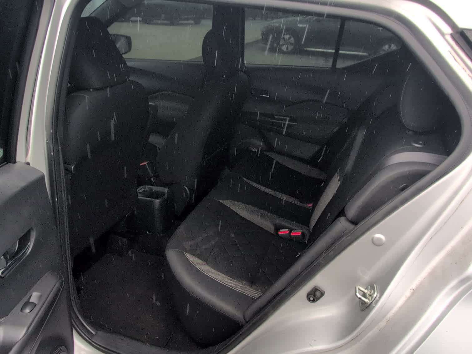 Used 2020 Nissan Kicks SV FWD image 10