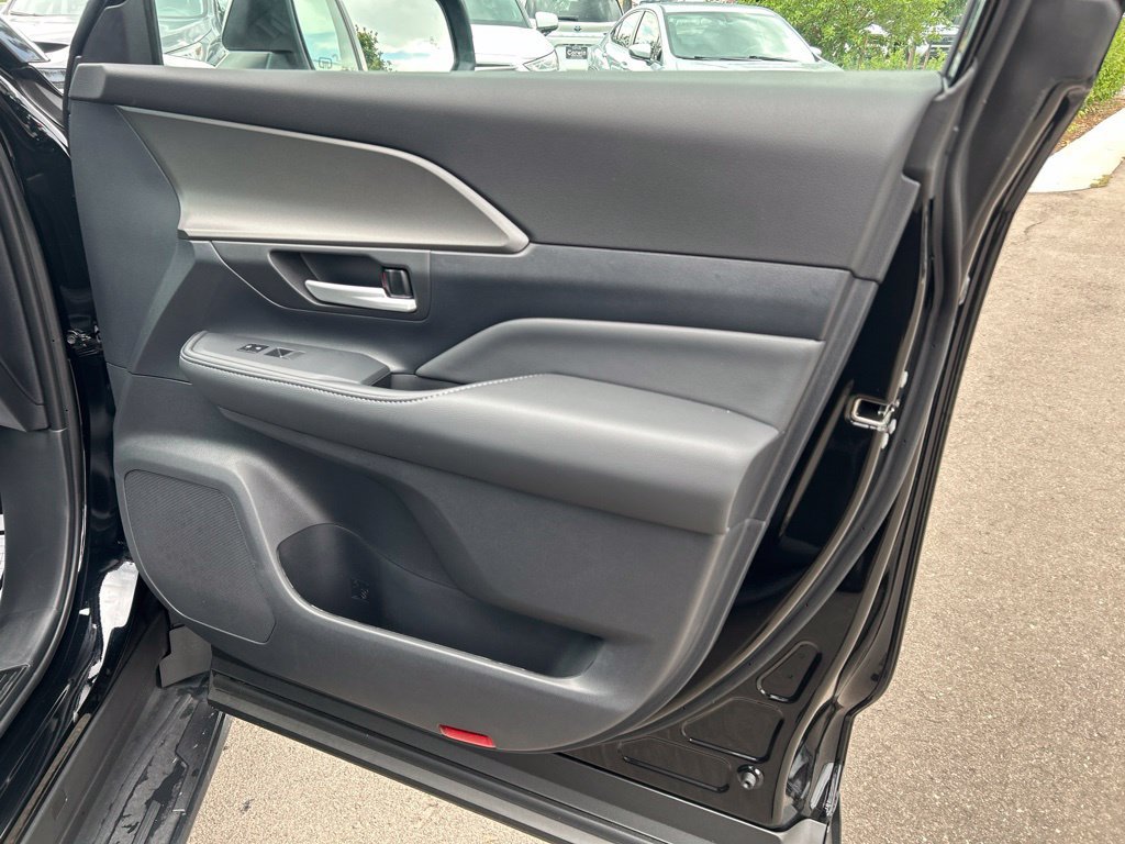 Used 2026 Toyota Grand Highlander FWD image 10
