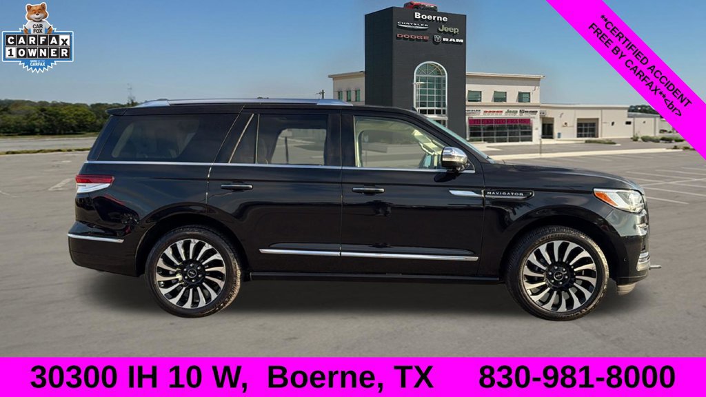 Used 2022 Lincoln Navigator Black Label AWD/4WD image 2