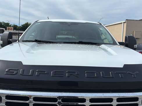 Used 2025 Ford F250 XLT AWD/4WD image 9