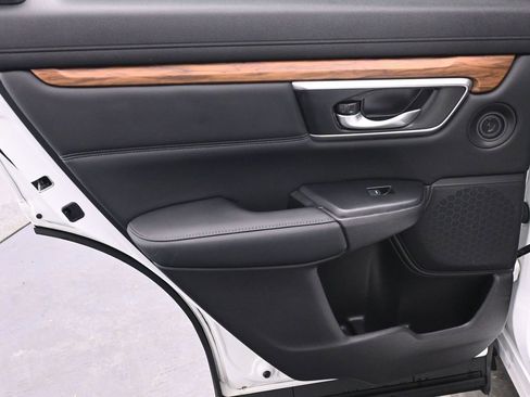 Used 2019 Honda CR-V Touring image 13