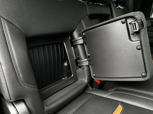 Used 2024 GMC Sierra 3500 AT4 w/ AT4 Premium Plus Package image 32