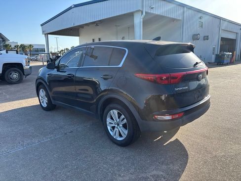 Used 2017 Kia Sportage LX AWD/4WD image 6