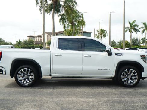 Used 2023 GMC Sierra 1500 Denali w/ Denali Reserve Package AWD/4WD image 11