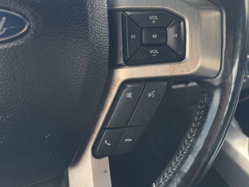 Used 2017 Ford F250 Platinum w/ Platinum Ultimate Package AWD/4WD image 18