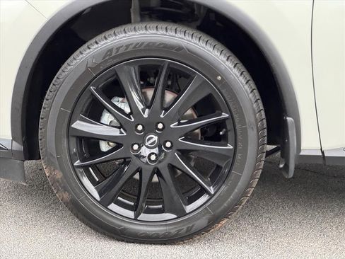 Certified 2024 Nissan Murano SV w/ SV Midnight Edition Package FWD image 9