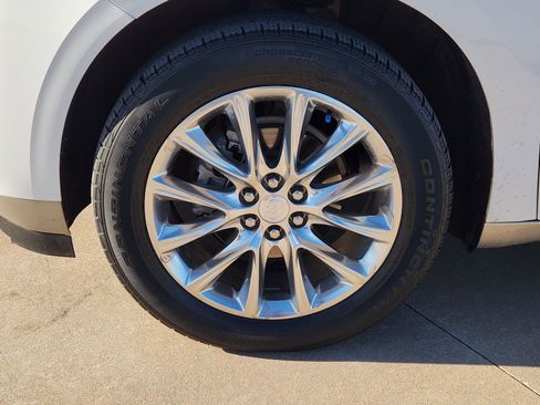 Used 2021 Buick Enclave Essence w/ Sound and Sites Package image 14