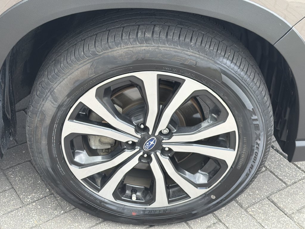 Certified 2023 Subaru Forester Limited AWD/4WD image 9