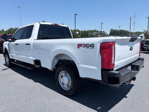 Used 2024 Ford F250 XL w/ FX4 Off-Road Package AWD/4WD image 7