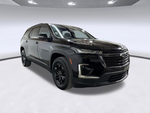 Used 2023 Chevrolet Traverse LT FWD image 24
