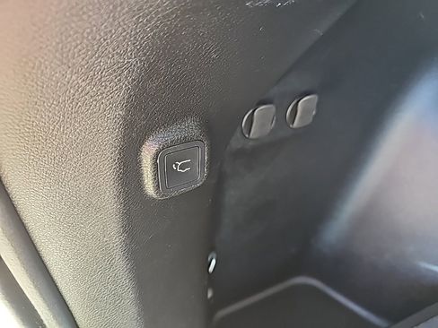 Certified 2022 Jeep Cherokee Trailhawk w/ Sound & Nav Group image 23