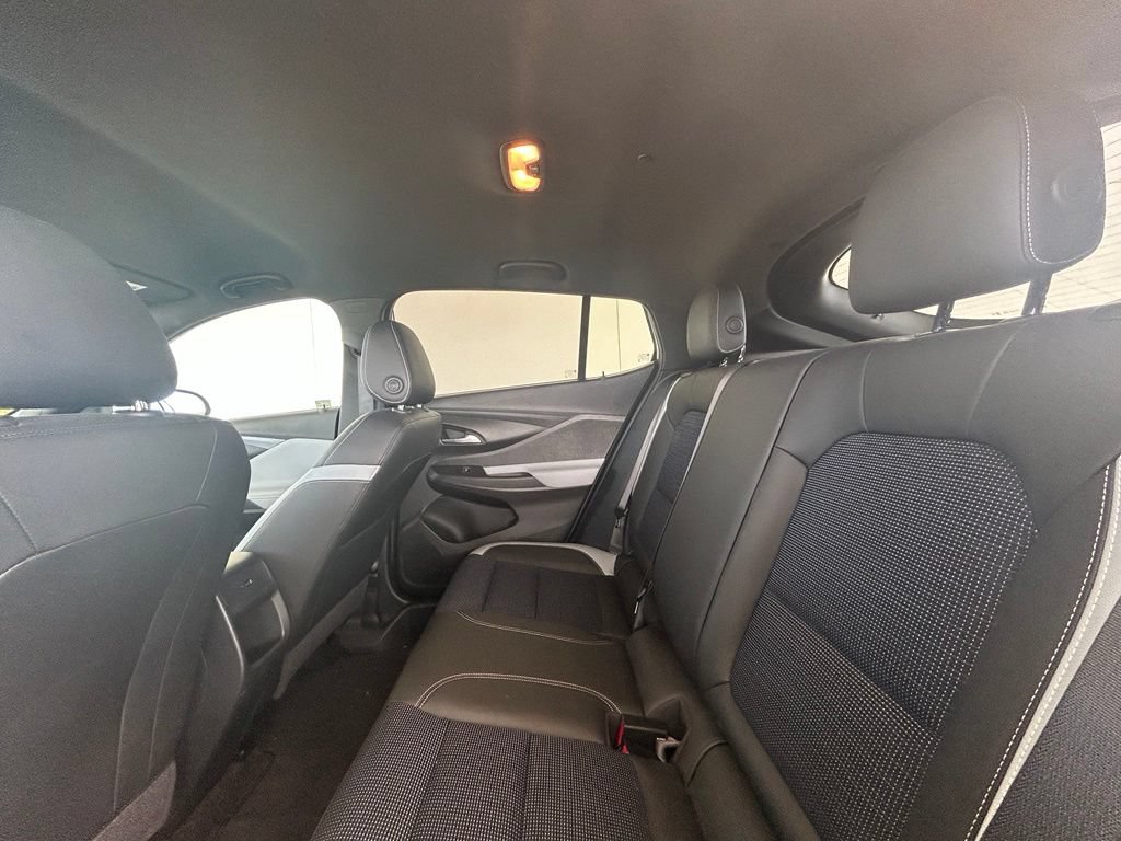 Used 2024 Buick Envista Preferred FWD image 16