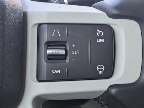 Used 2020 Land Rover Defender 110 SE AWD/4WD image 28