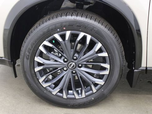 New 2026 Nissan Rogue Platinum w/ Platinum Premium Package image 30