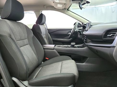 Used 2025 Nissan Rogue SV FWD image 26