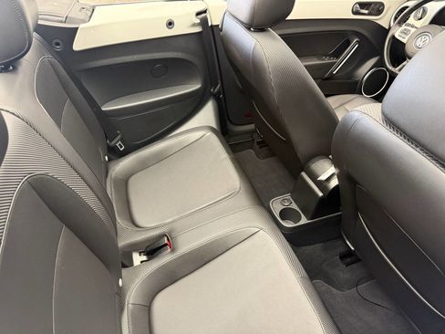 Used 2014 Volkswagen Beetle 2.5 image 26