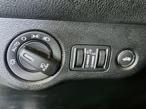 Used 2021 Dodge Challenger GT w/ Driver Convenience Group RWD image 10