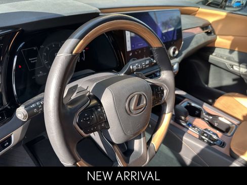 Certified 2024 Lexus RX 350 Premium image 5