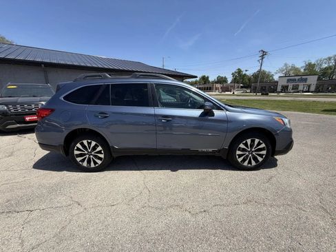 Used 2015 Subaru Outback 2.5i Limited AWD/4WD image 4
