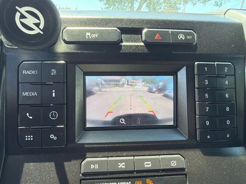 Used 2018 Ford F150 XLT AWD/4WD image 19