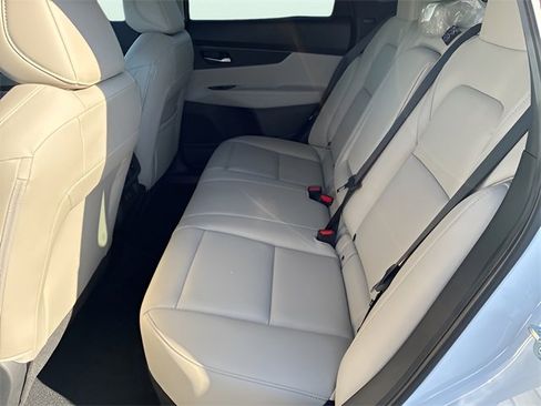 Used 2025 Nissan Murano SV image 16